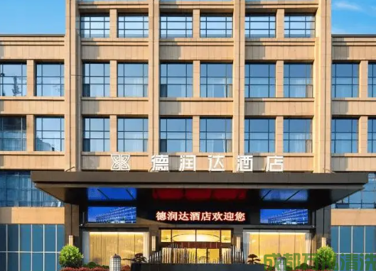 2025年09月9日简阳某知名酒店餐厅厨房油烟机和烟道清洗案例